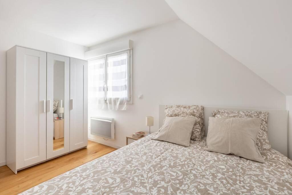 Grand Confort, Appartement Osny Kültér fotó